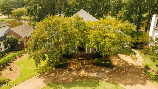 $599,900 | 336 Long Cove Drive, Madison, MS 39110