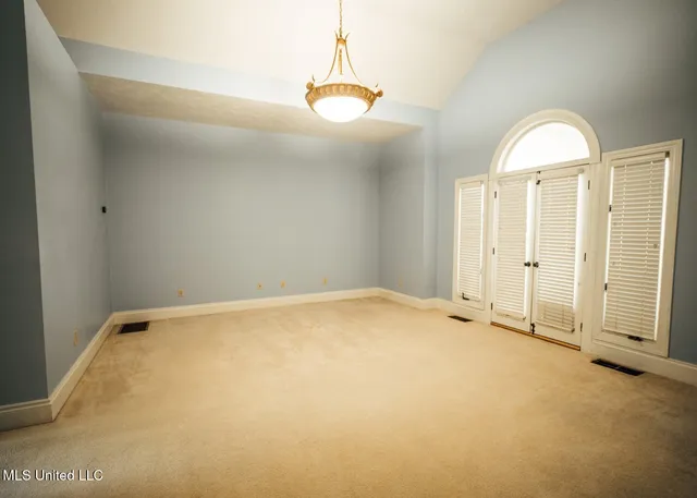 $599,900 | 336 Long Cove Drive, Madison, MS 39110