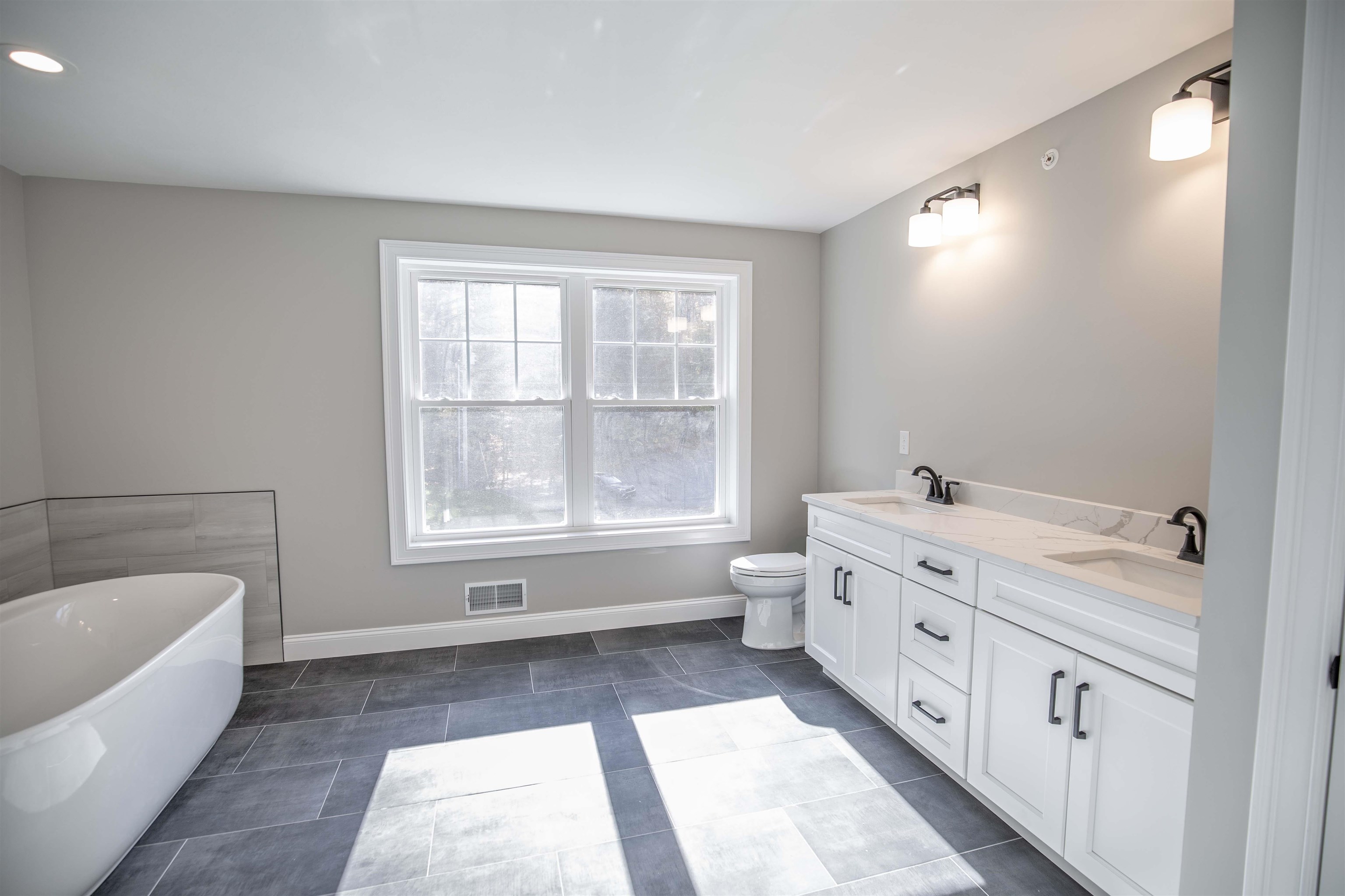 73 Pulpit Rock Road Chester, NH 03036 - Photo 23 of 36