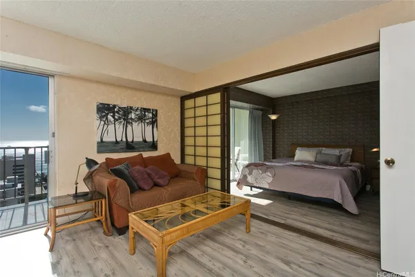 $4,420 | 2440 Kūhiō Avenue, Unit 2102, Honolulu, HI 96815