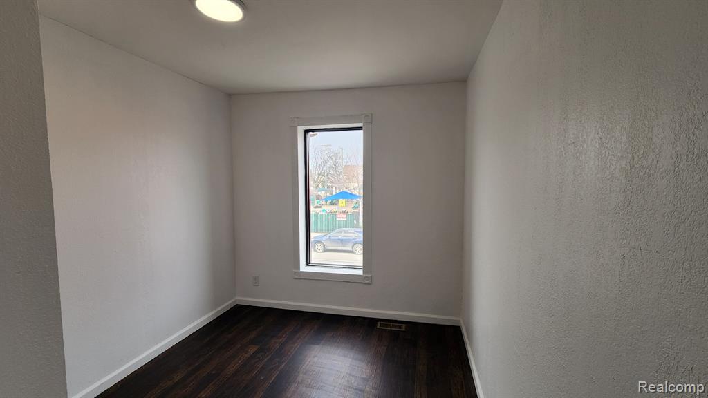 8529 Vernor Highway, Unit UPPR Detroit, MI 48209 - Photo 10 of 13