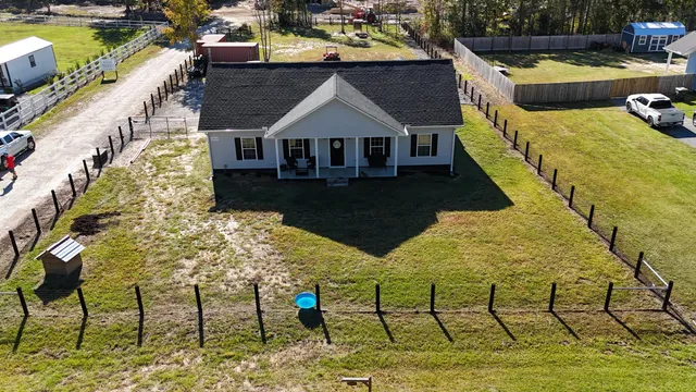 $375,000 | 2823 Old Gilliard Road, Ridgeville, SC 29472