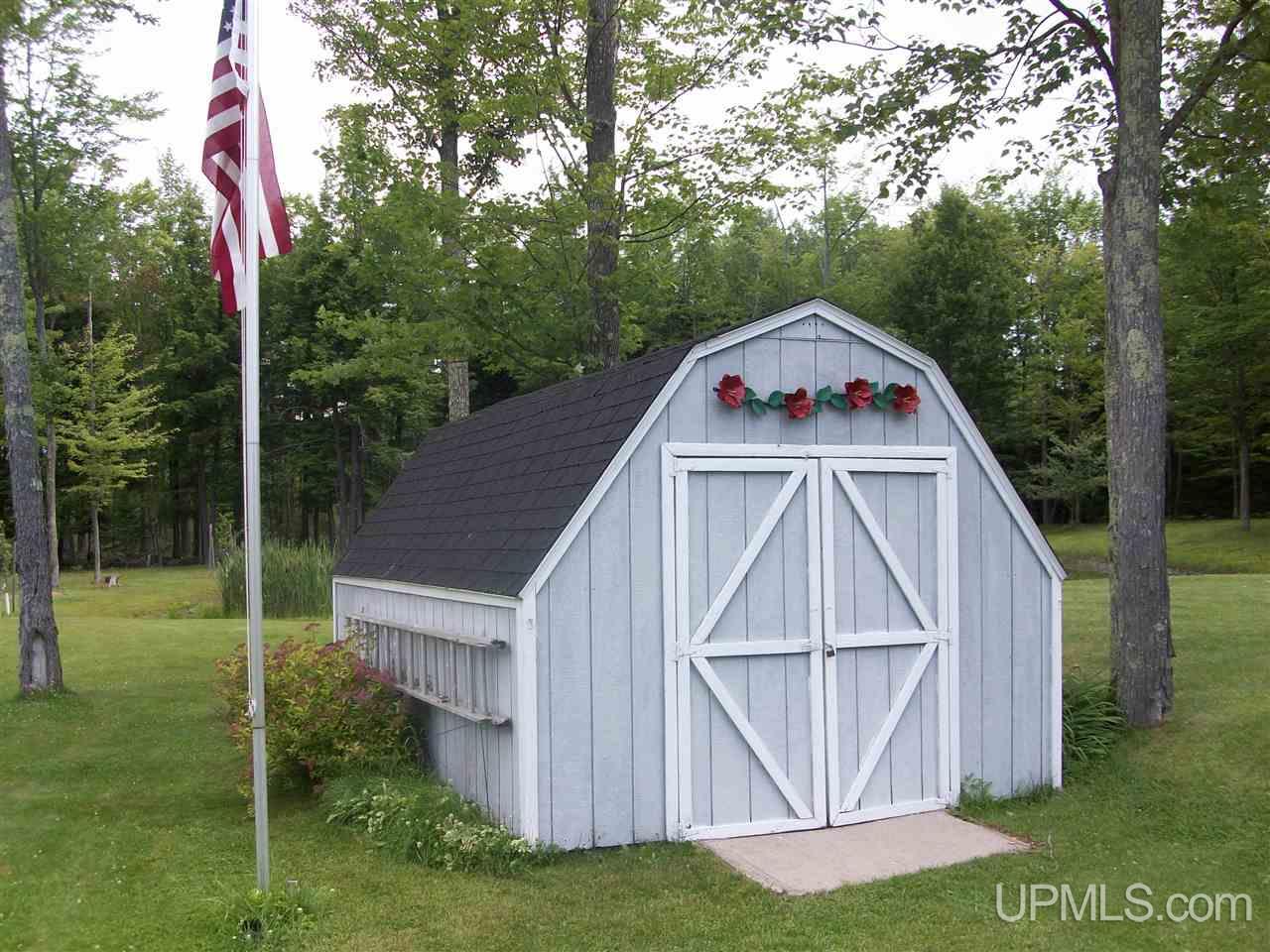 4224 16th Road Escanaba, MI 49829 - Photo 6 of 16 Gallery Image 6