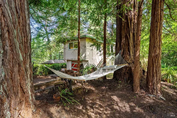 $495,000 | 19020 Sunny Drive, Guerneville, CA 95446