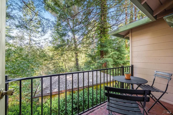 $495,000 | 19020 Sunny Drive, Guerneville, CA 95446