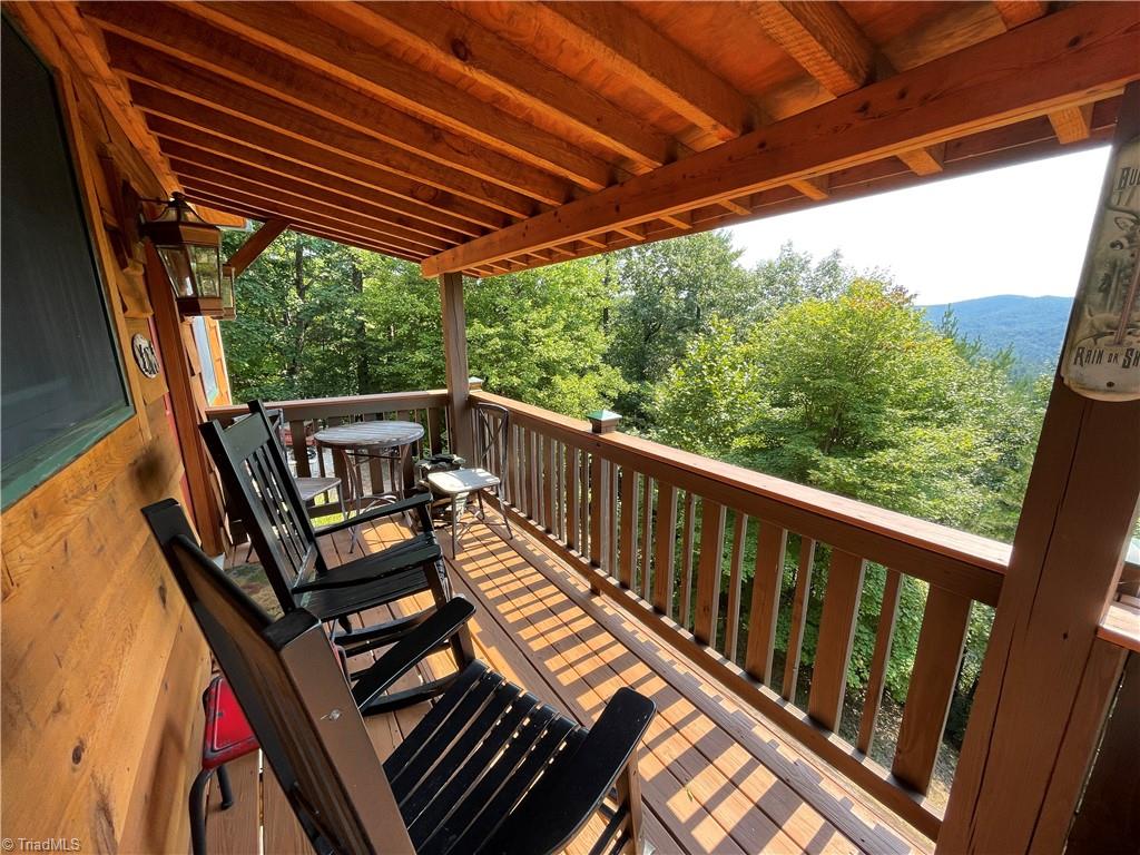 281 Wolf Pen Road Purlear, NC 28665 - Photo 6 of 27