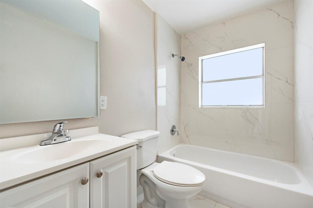 1031 Southwest 6th Way Deerfield Beach, FL 33441 - Photo 16 of 22 Photo 16