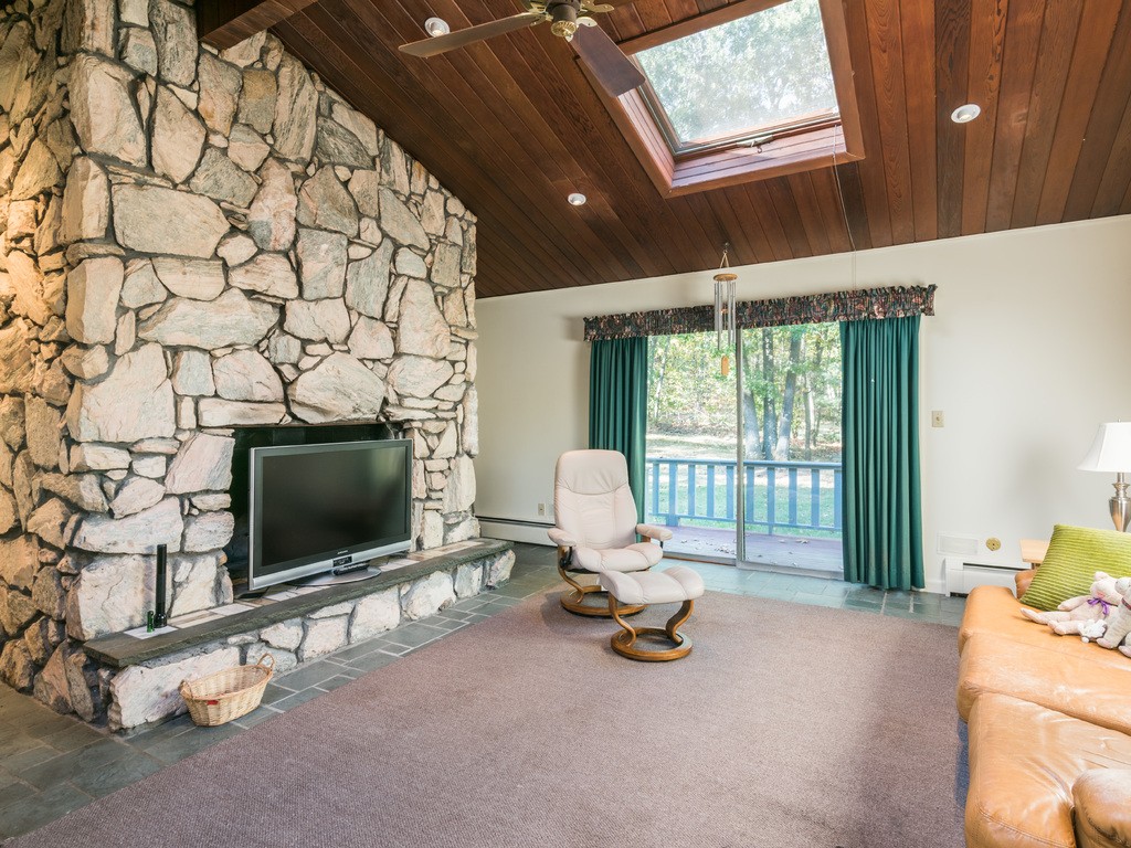 6 Brooks Road Lincoln, MA 01773 - Photo 8 of 25 Gallery Image 8