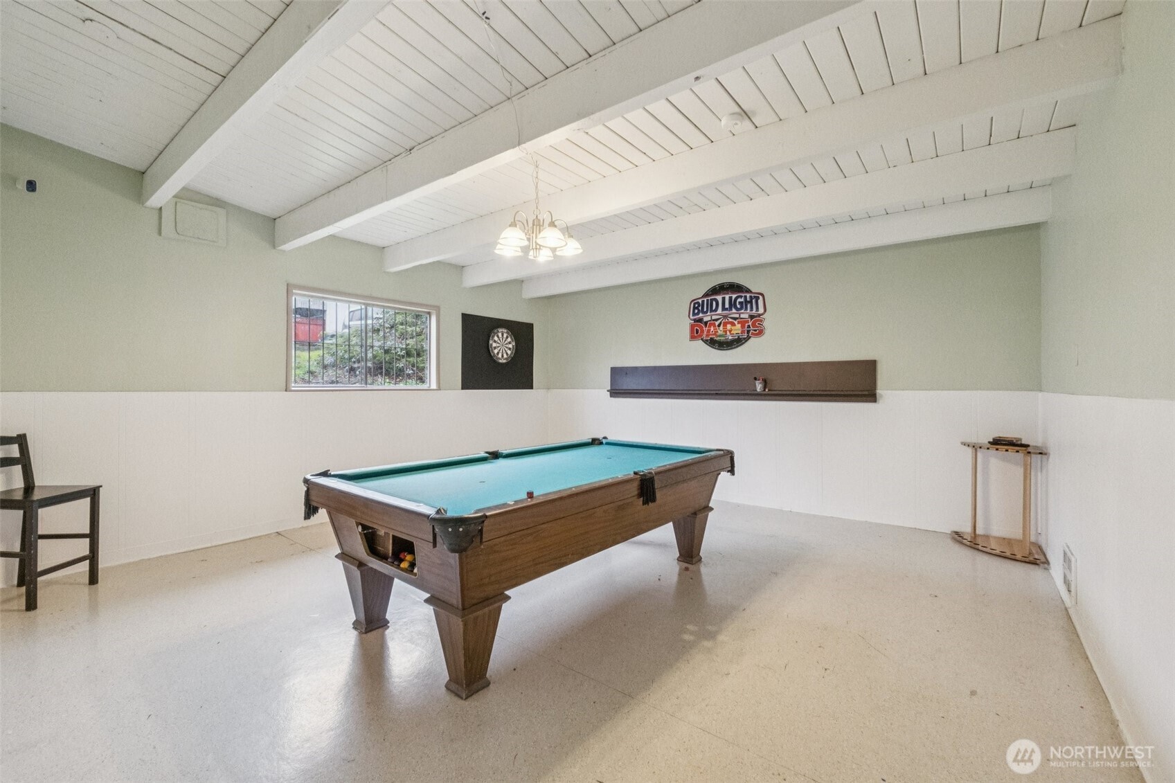 9623 South 248th Street, Unit G5 Kent, WA 98030 - Photo 20 of 23 a room with furniture and windows