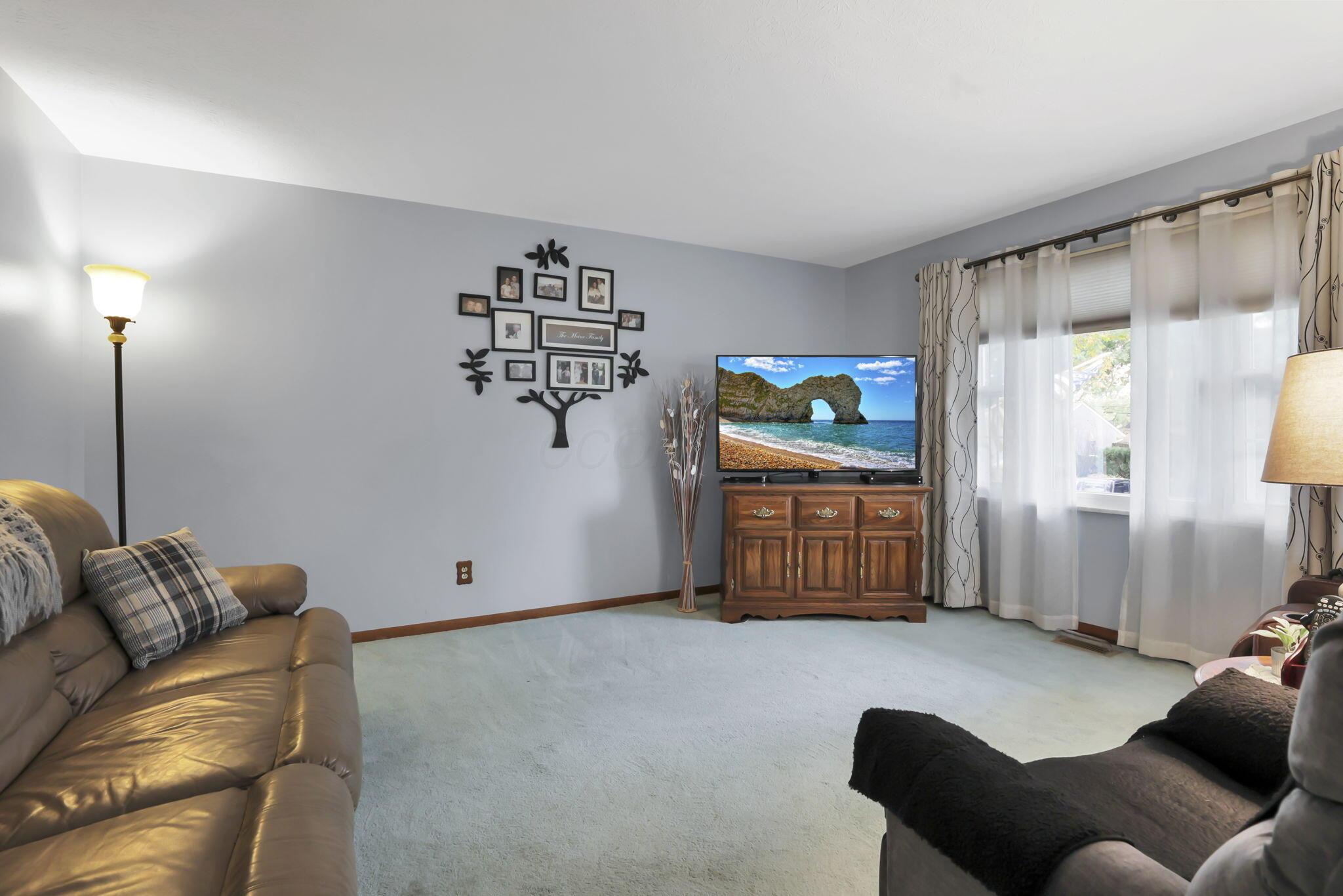 1248 Gresham Road Columbus, OH 43204 - Photo 4 of 35 11-web-or-mls-011A8183