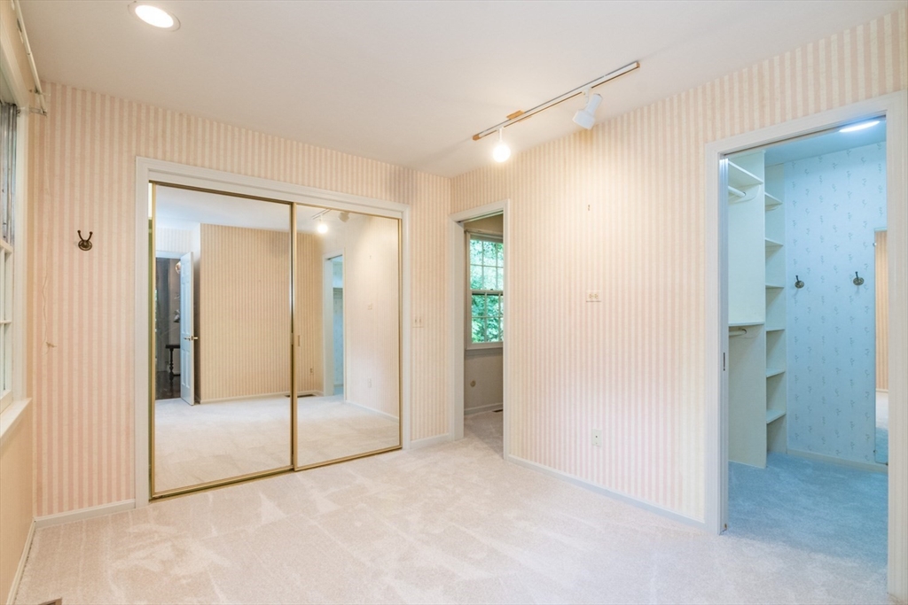100 Hilltop Road Longmeadow, MA 01106 - Photo 10 of 42