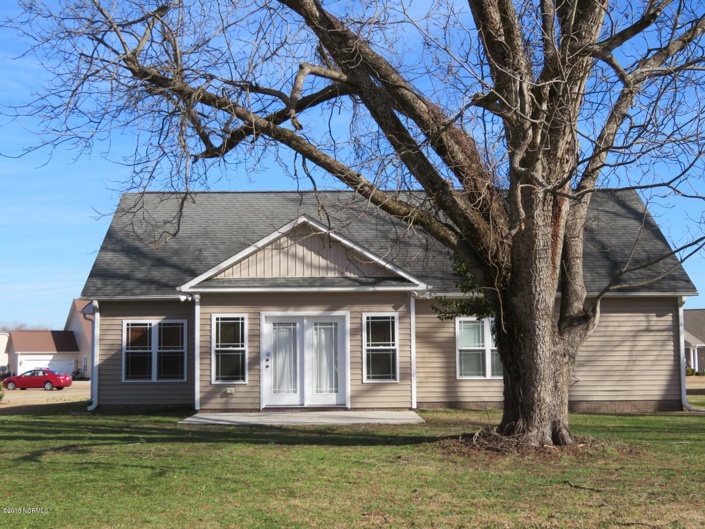 105 Jones Farm Road New Bern, NC 28560 - Photo 25 of 39 Back Elevation
