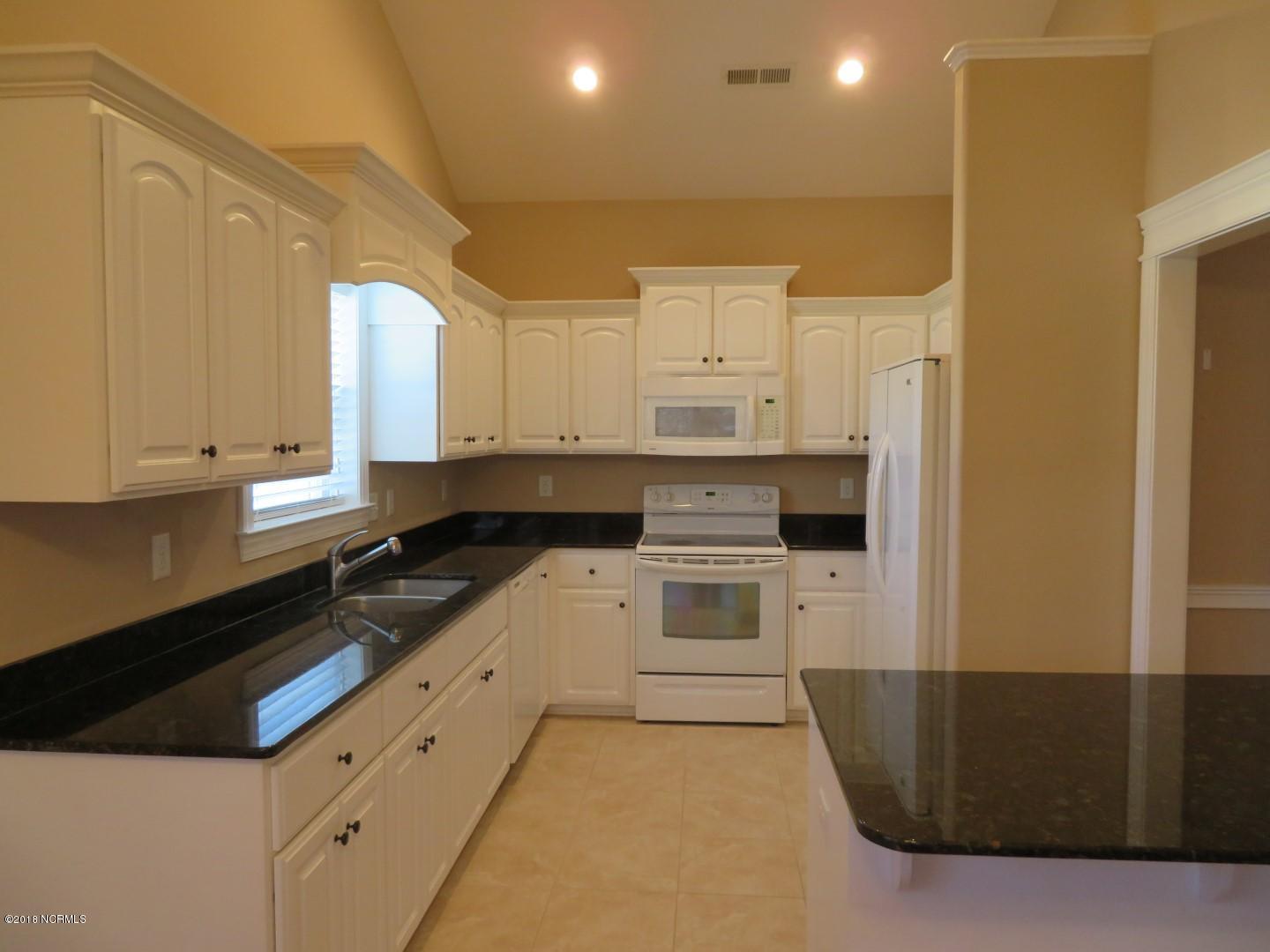 105 Jones Farm Road New Bern, NC 28560 - Photo 5 of 39 Galley Kitchen