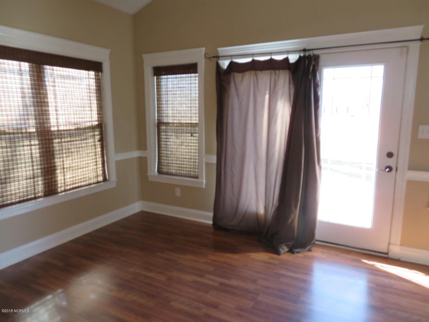 105 Jones Farm Road New Bern, NC 28560 - Photo 9 of 39 Sun Room