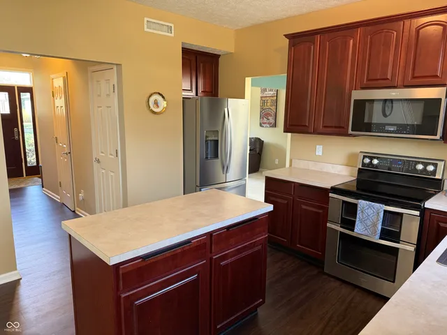 $355,000 | 1617 Cottongrass Drive, Brownsburg, IN 46112