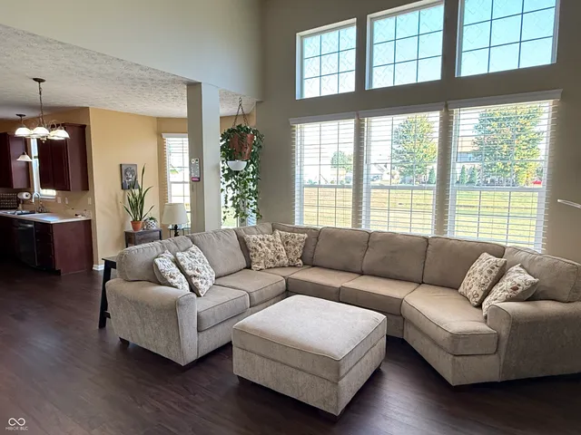 $355,000 | 1617 Cottongrass Drive, Brownsburg, IN 46112