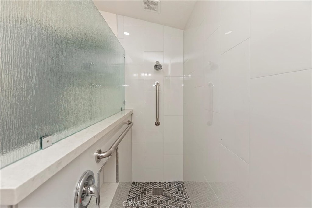 27250 Murrieta Road, Unit 298 Menifee, CA 92586 - Photo 28 of 54 a bathroom with a sink and mirror