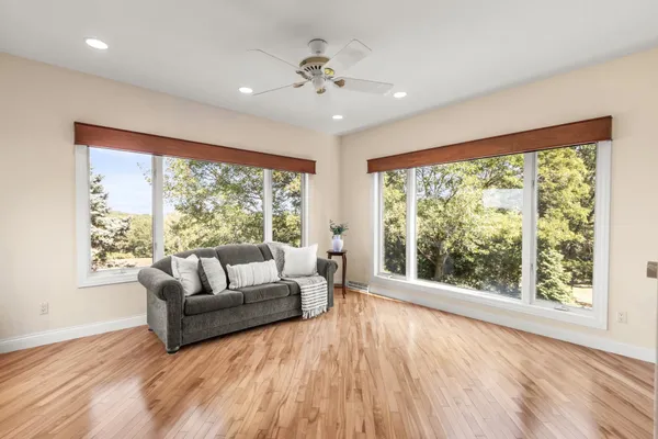 $525,000 | 414 Clearview Court, Janesville, WI 53548