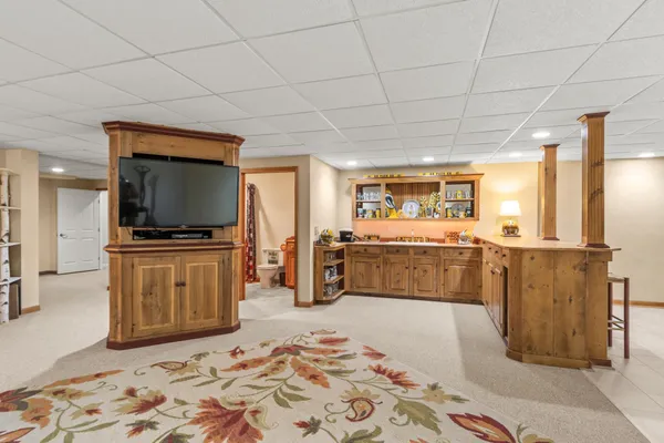 $525,000 | 414 Clearview Court, Janesville, WI 53548