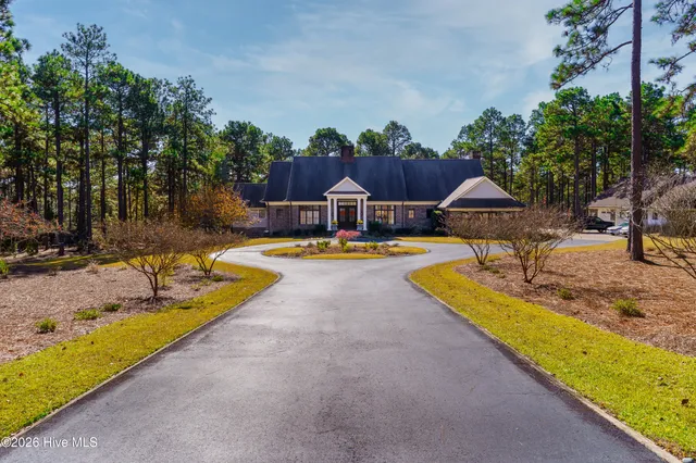 $2,795,000 | 55 Cypress Point Drive, Pinehurst, NC 28374