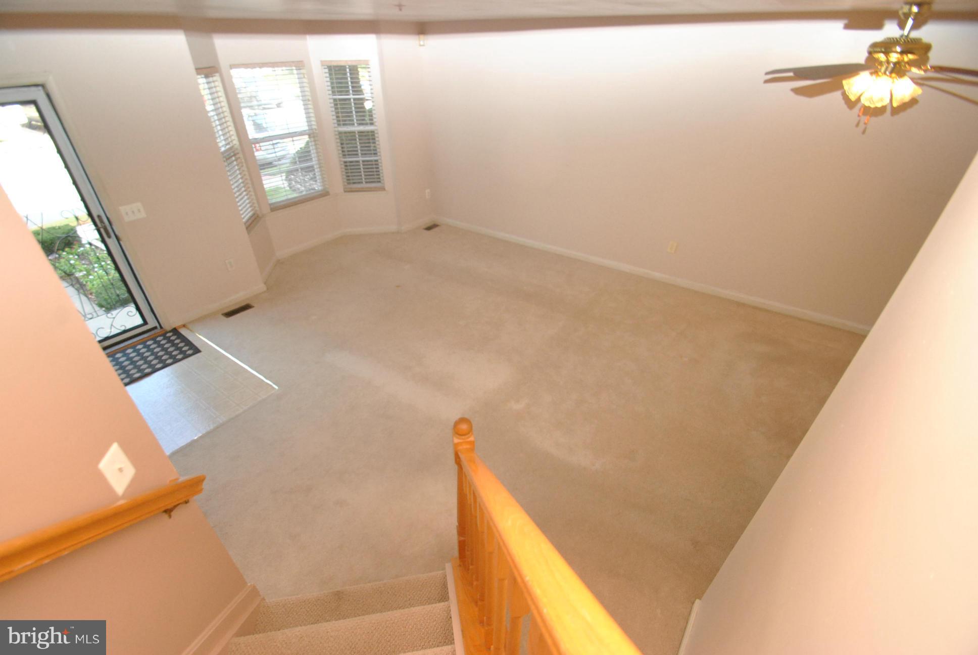 6604 Ridgeborne Drive Baltimore, MD 21237 - Photo 17 of 23 VIEW OF LIVING ROOM