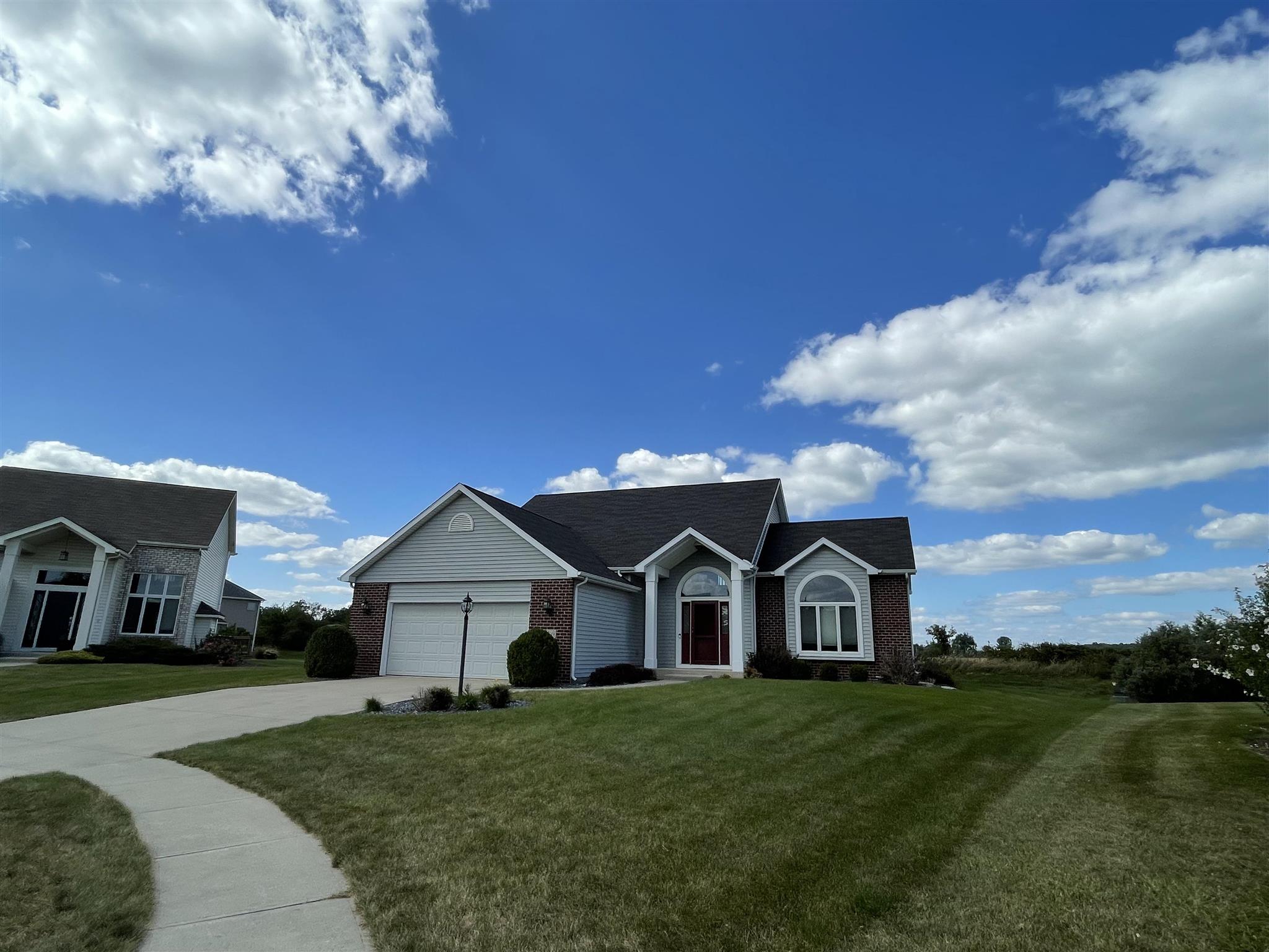 2009 Falcon Ridge Court Fort Wayne, IN 46845 - Photo 2 of 35