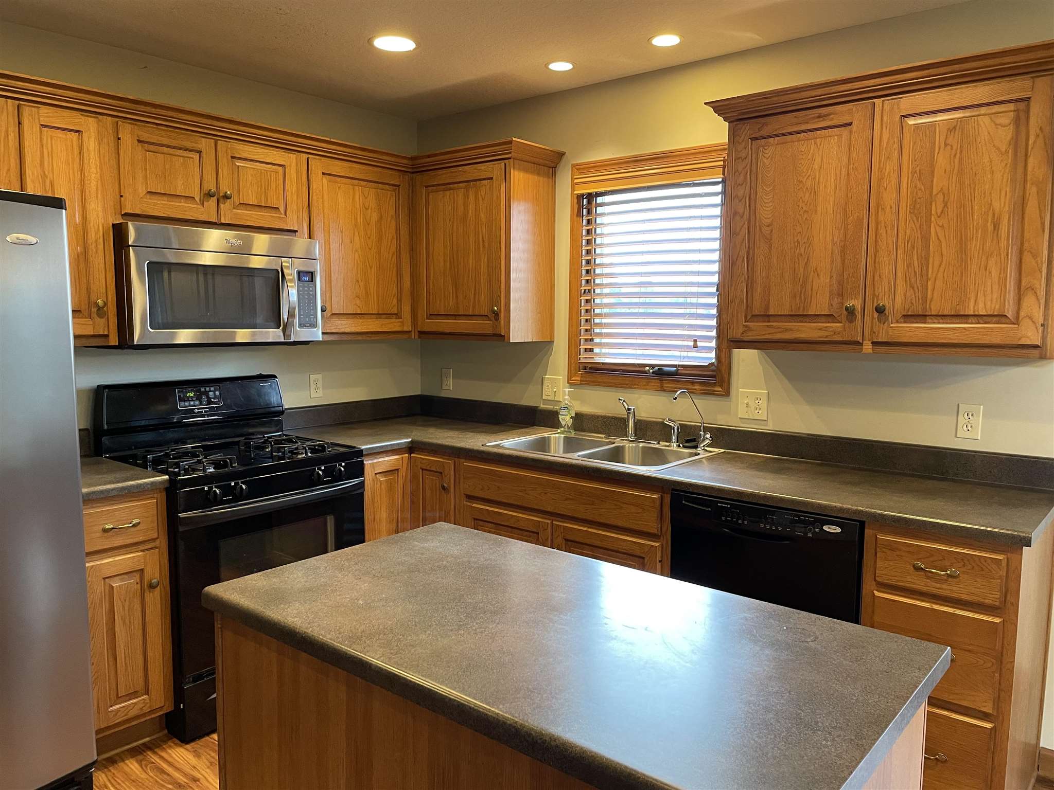 2009 Falcon Ridge Court Fort Wayne, IN 46845 - Photo 13 of 35