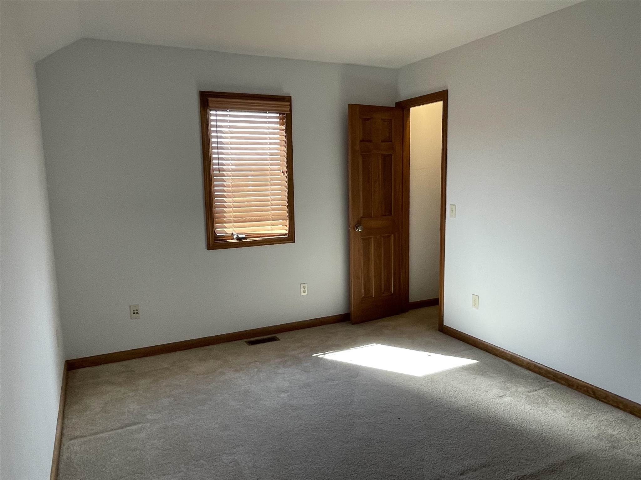2009 Falcon Ridge Court Fort Wayne, IN 46845 - Photo 25 of 35