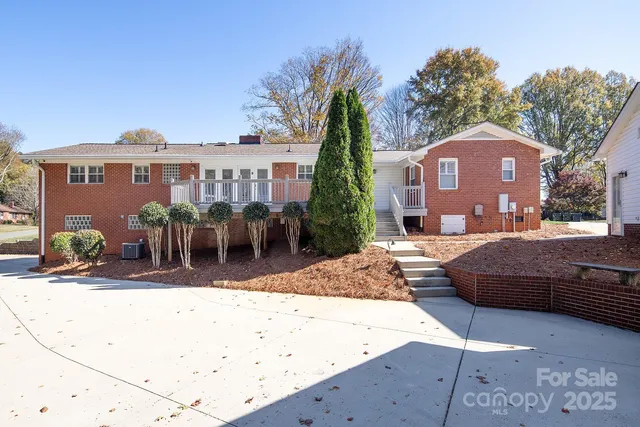 $669,900 | 100 Joyce Avenue, Huntersville, NC 28078