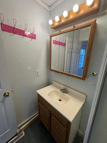 $119,900 | 813 4th Street Southeast, Bemidji, MN 56601