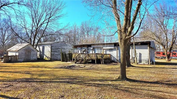 $25,000 | 704 Pine Street, Pleasanton, KS 66075
