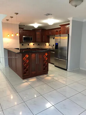 $3,900 | 4939 Southwest 144th Avenue, Miami, FL 33175