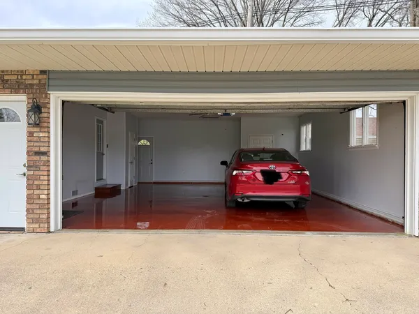 $259,000 | 702 South Grant Street, Clinton, IL 61727