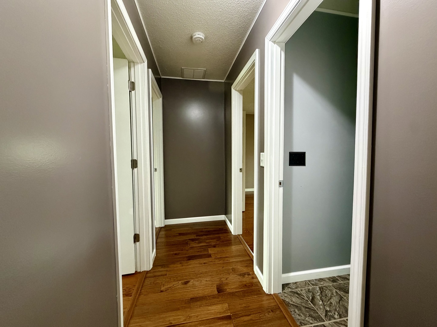 702 South Grant Street Clinton, IL 61727 - Photo 18 of 33