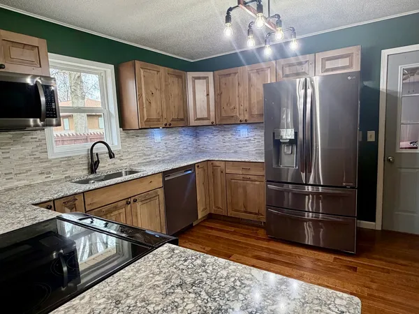 $259,000 | 702 South Grant Street, Clinton, IL 61727