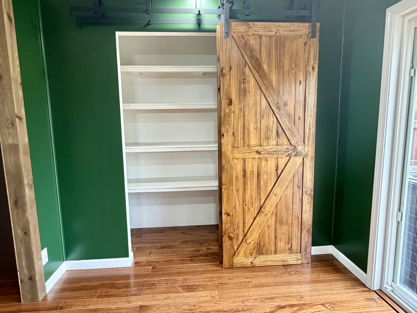 702 South Grant Street Clinton, IL 61727 - Photo 10 of 33