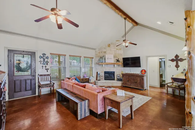 $575,000 | 875 Cypress Pass Road, Spring Branch, TX 78070