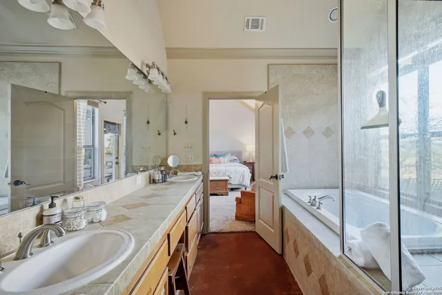 $575,000 | 875 Cypress Pass Road, Spring Branch, TX 78070