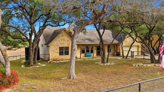 $575,000 | 875 Cypress Pass Road, Spring Branch, TX 78070