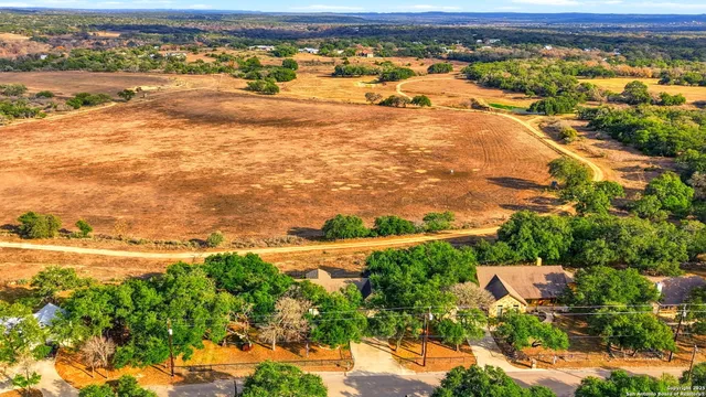 $552,000 | 875 Cypress Pass Road, Spring Branch, TX 78070