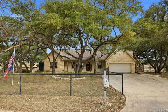 $552,000 | 875 Cypress Pass Road, Spring Branch, TX 78070