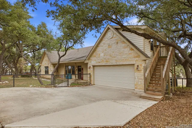 $575,000 | 875 Cypress Pass Road, Spring Branch, TX 78070