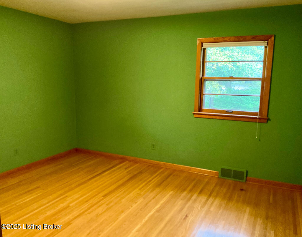 4331 Statton Road Louisville, KY 40220 - Photo 13 of 21 12