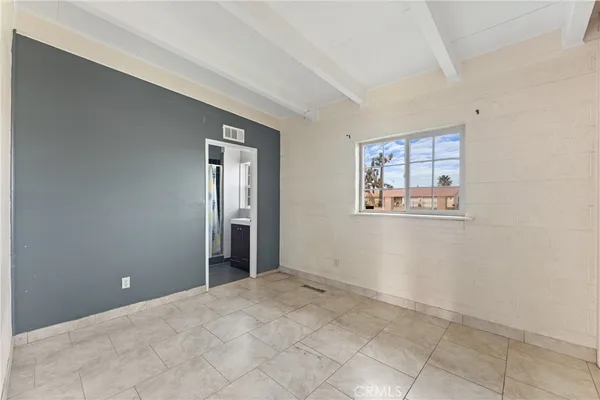 $439,999 | 13755 Lakota Road, Apple Valley, CA 92307