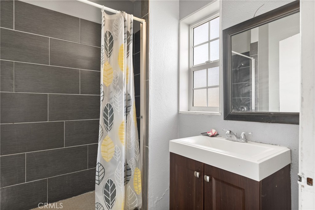 13755 Lakota Road Apple Valley, CA 92307 - Photo 16 of 21