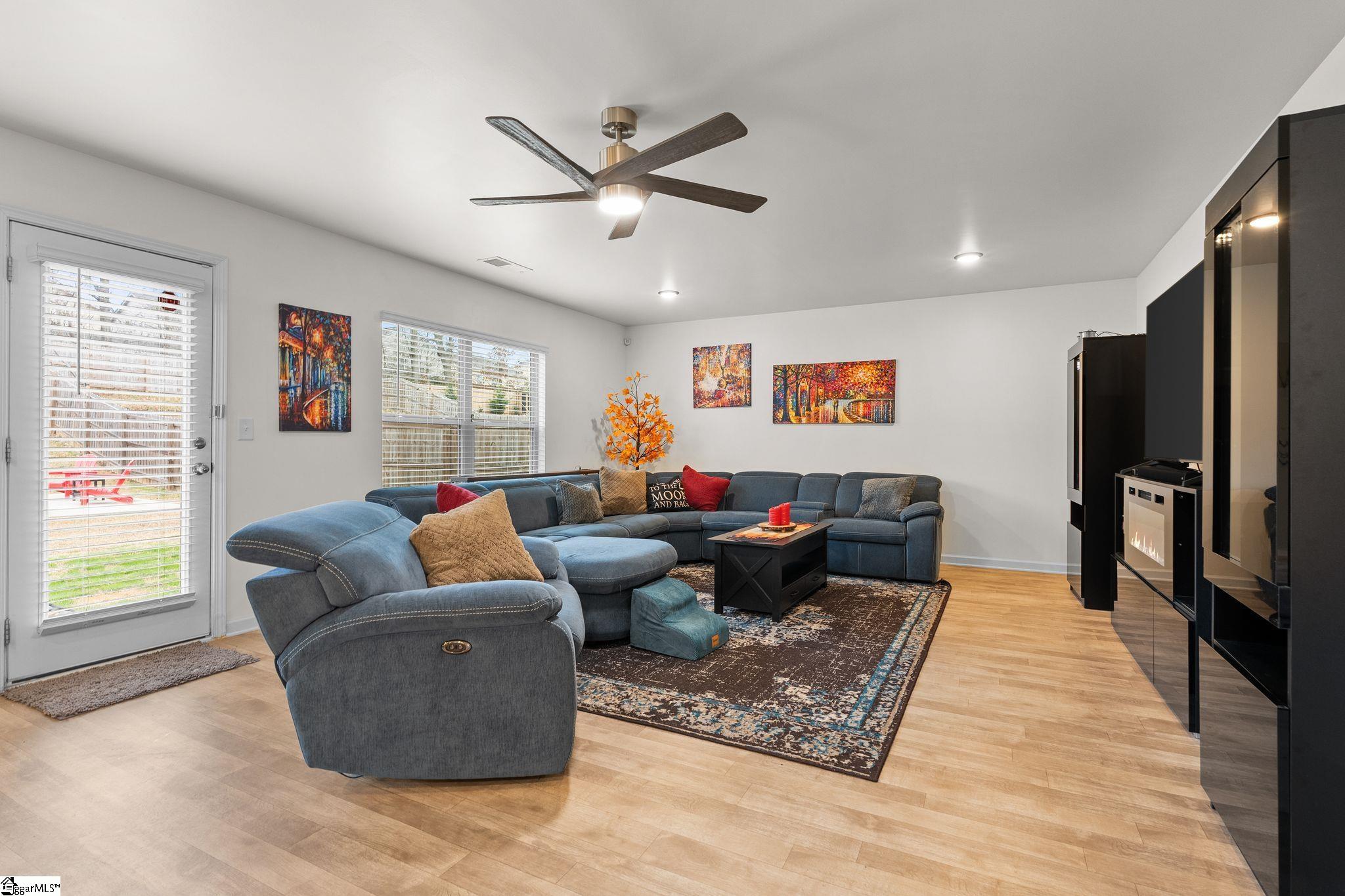 947 Equine Drive Moore, SC 29369 - Photo 12 of 38