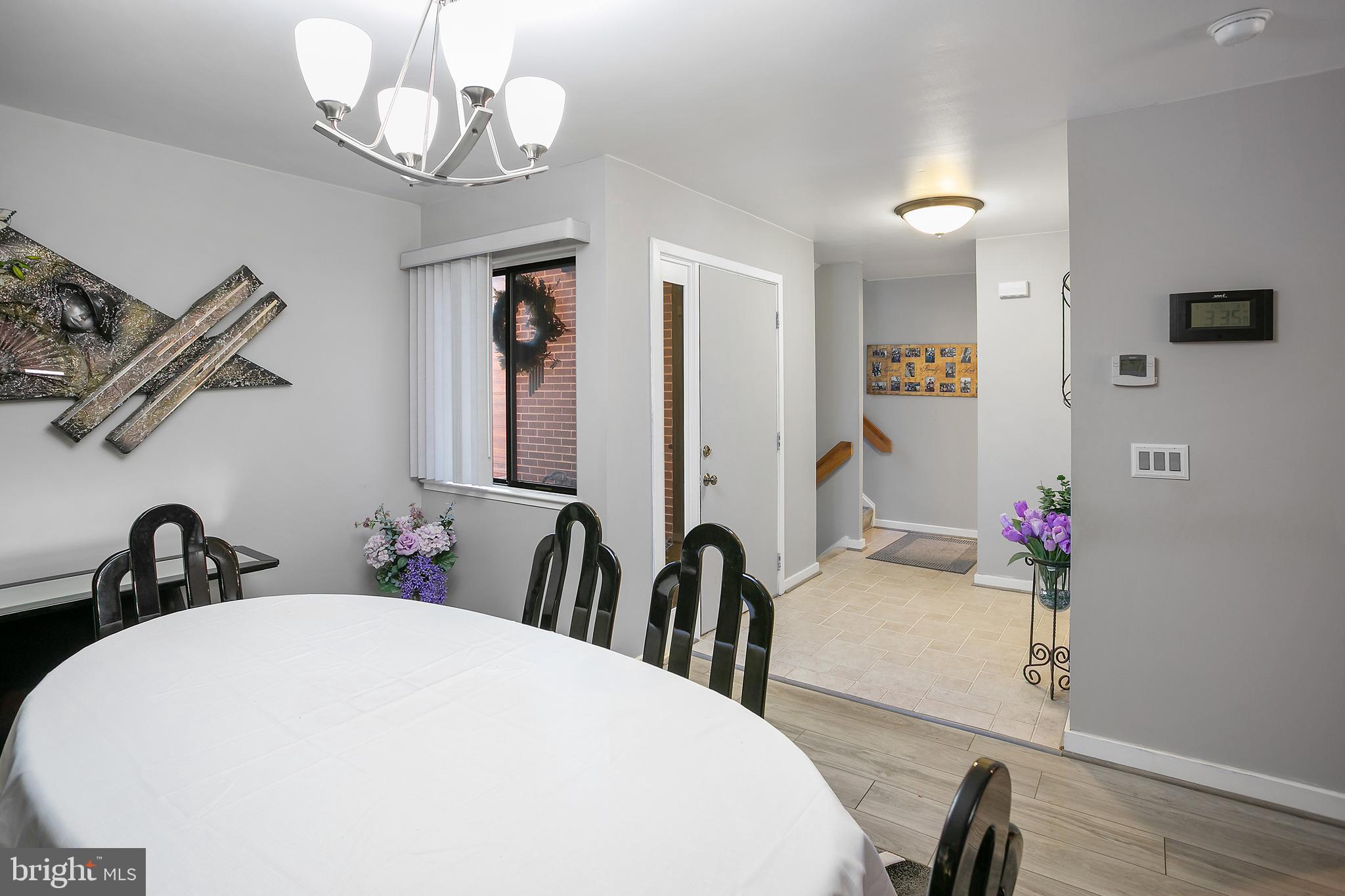2213 Cedar Cove Court Reston, VA 20191 - Photo 22 of 40 a very nice looking dining room with a table and chairs