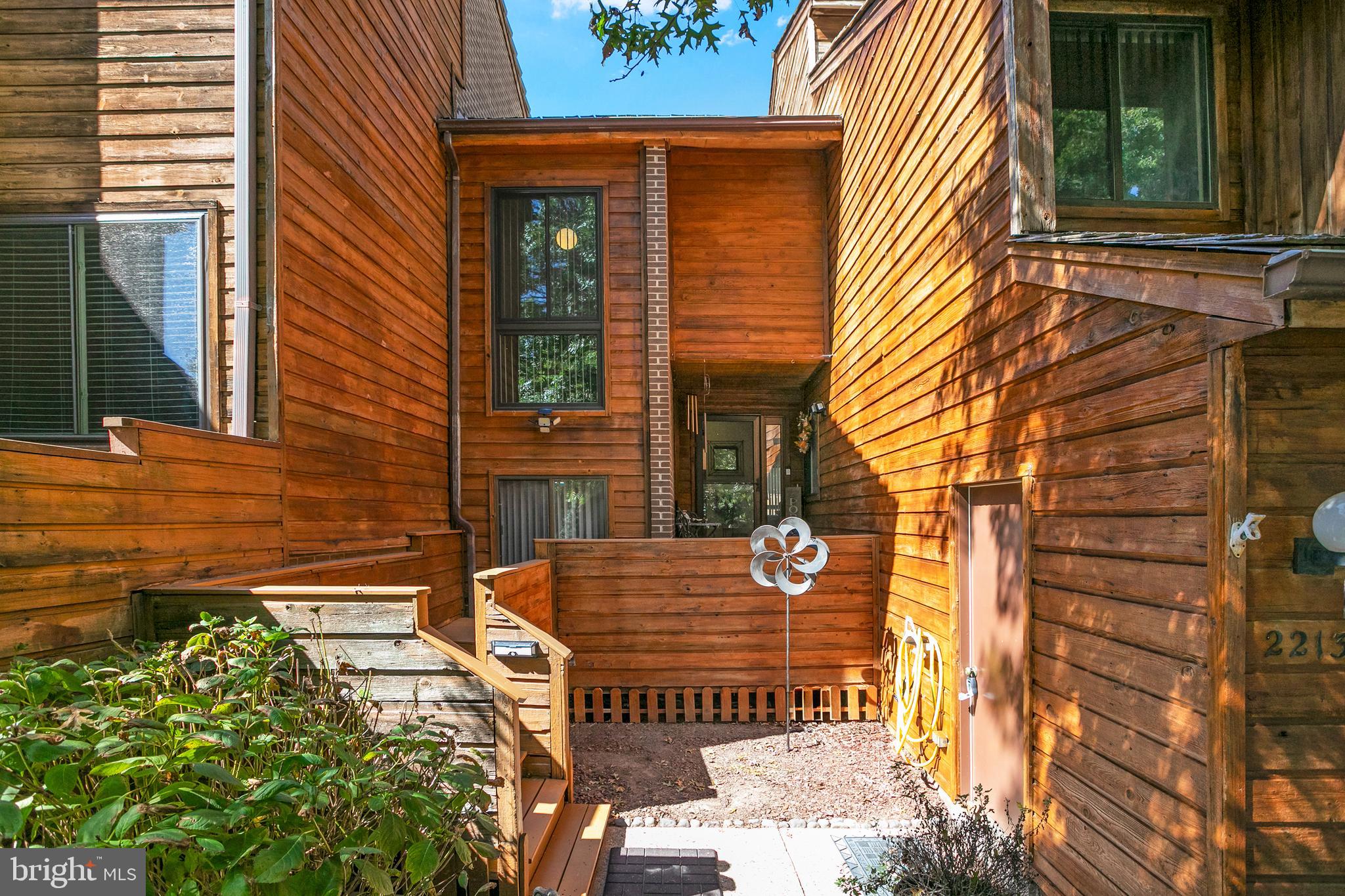 2213 Cedar Cove Court Reston, VA 20191 - Photo 23 of 40