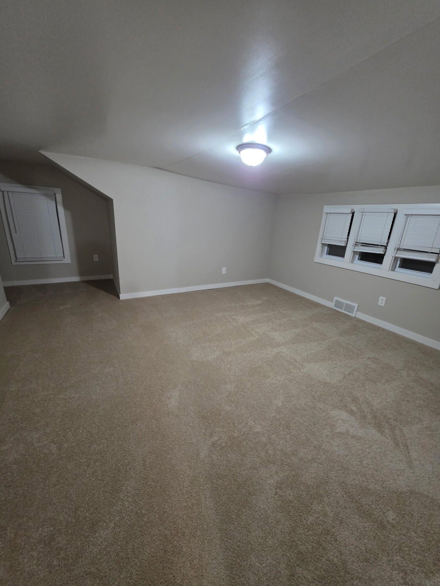 14220 West Ranch Road Brookfield, WI 53005 - Photo 17 of 26 143290105828216642