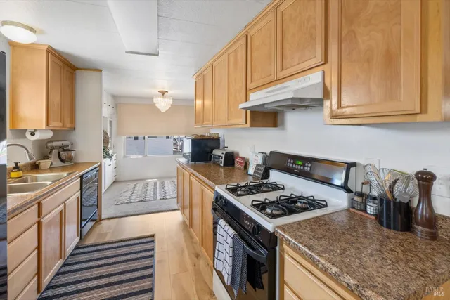 $213,500 | 55 Lemon Tree Circle, Vacaville, CA 95687